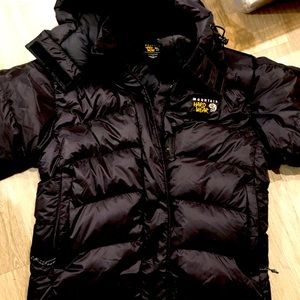 Black fluffy  zero below mountain hard ware woman’s jacket